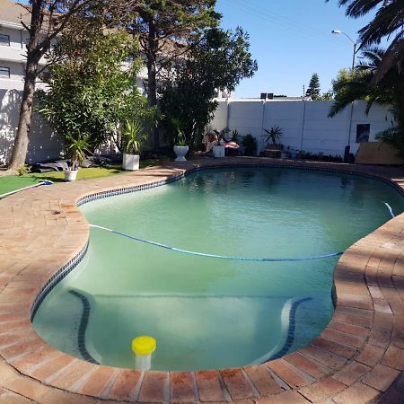 Salama Lodge Milnerton Cape Town Bagian luar foto