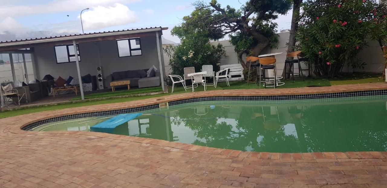 Salama Lodge Milnerton Cape Town Bagian luar foto