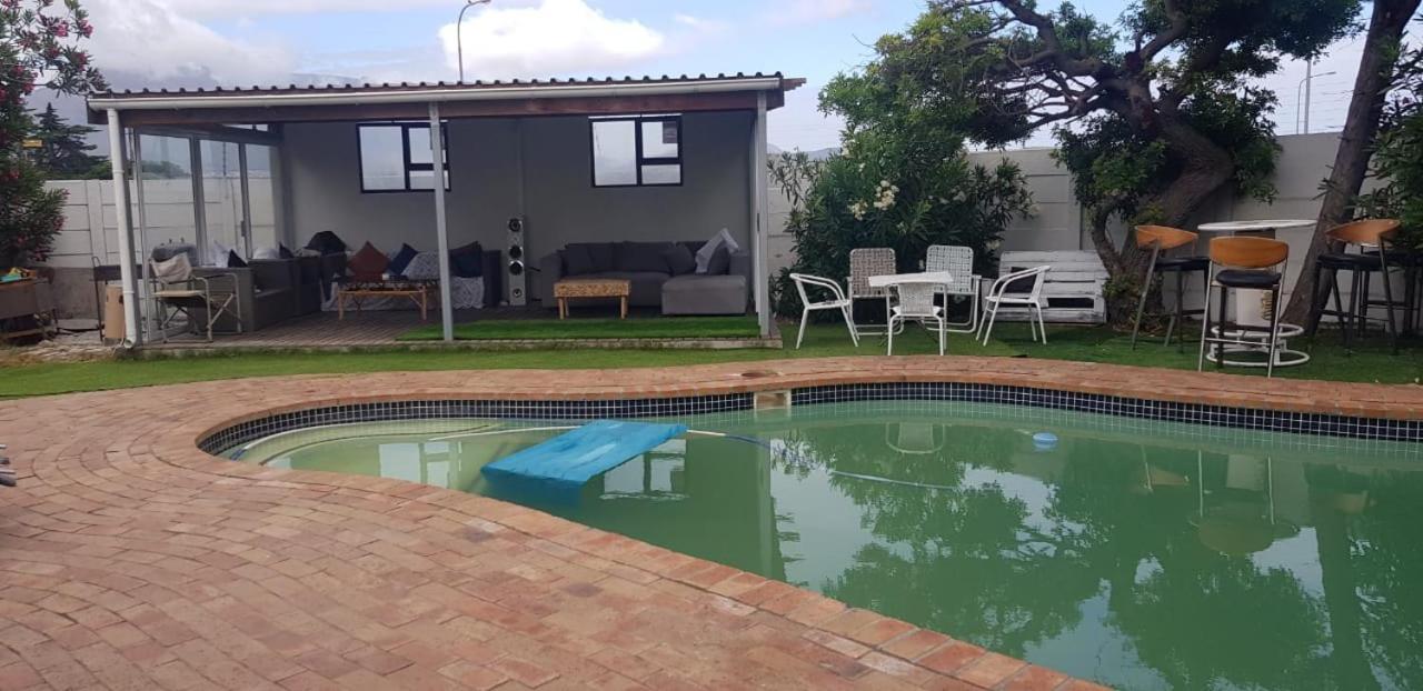 Salama Lodge Milnerton Cape Town Bagian luar foto